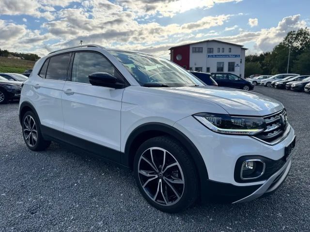 Volkswagen T-Cross 1.0 TSI *STYLE*PDCHI+VO*SHZ*DESIGN-PAKET 2022 Benzine