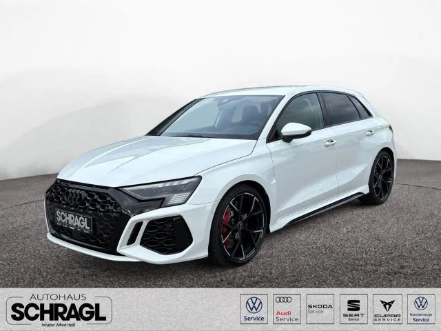 Audi RS3 2024 Benzine