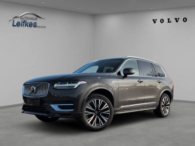 Volvo XC90 Core T8 Recharge Plug-In Hybrid AWD AHK StandHZG 2022 Hybride / Benzine