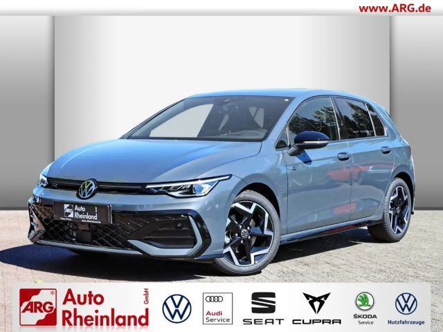 Volkswagen Golf VIII R-Line 1.5 eTSI OPF DSG ACC/LED PLUS/HEAD UP/ 2025 Benzine