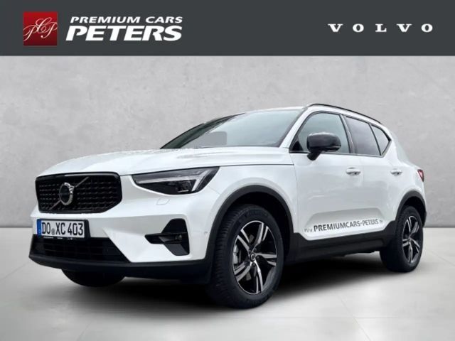 Volvo XC40 Plus Dark FWD StandHZG AHK-el. klappb. Navi Leder 2026 Benzine