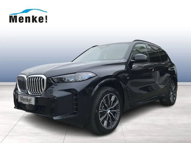BMW X5 xDrive50e M Sportpaket Gestiksteuerung DAB 2024 Hybride / Benzine
