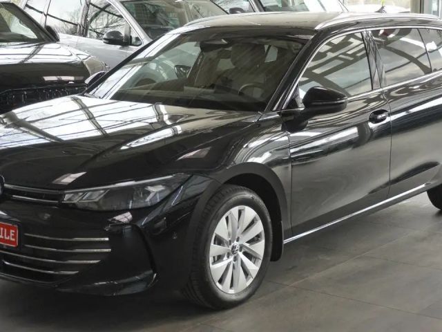 Volkswagen Passat Variant 2.0 TDI 4M*AHK*STAHZ*LEDER*MATRIX 2024 Diesel