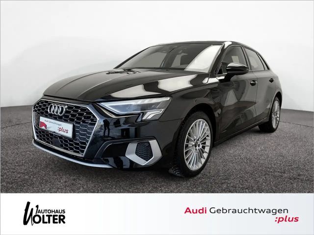 Audi A3 Sportback 40 TFSIe advanced Navi LED SHZ P 2022 Hybride / Benzine