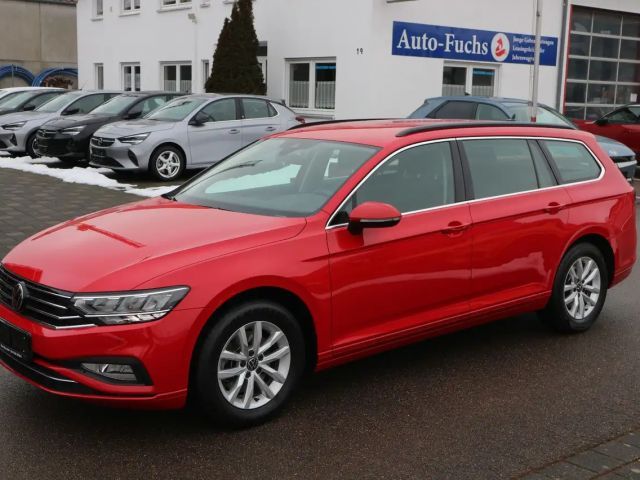 Volkswagen Passat Variant Passat 2.0 TDI DSG Variant Business Kamera 2023 Diesel