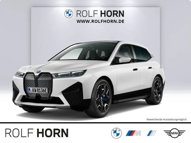 BMW iX xDrive40 M Sport Navi AHK Pano Laser H/K 22" 2023 Elektrisch