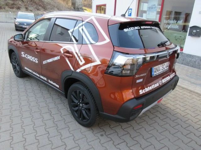 Suzuki S-Cross