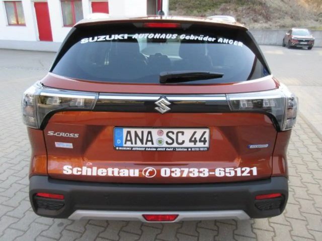 Suzuki S-Cross
