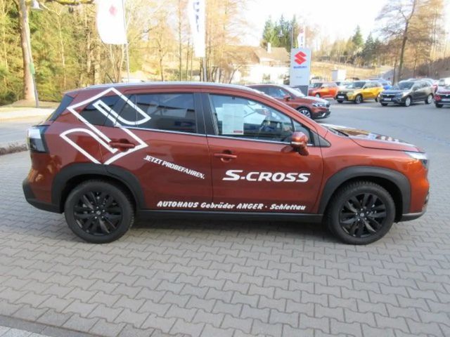 Suzuki S-Cross