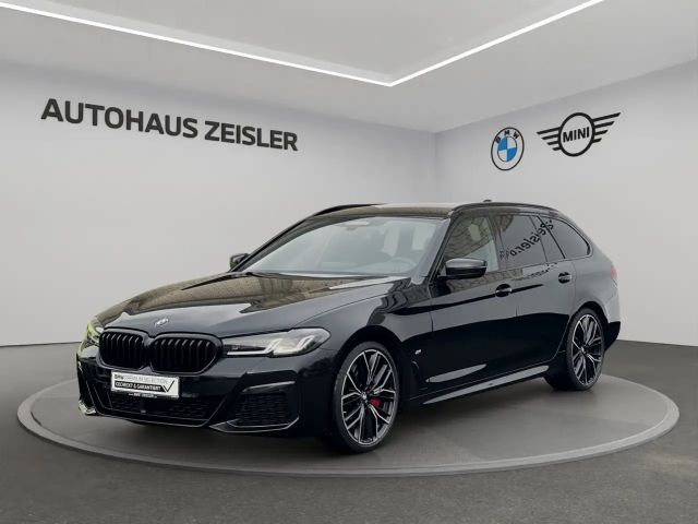 BMW 540 d xDrive Touring M SPORTPAKET akt.Geschwindigkeits 2023 Diesel