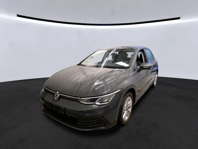 Volkswagen Golf Life 1.0 eTSI DSG NAVI LED ACC ALU GJR APS SITZHEIZUNG CLIMATRONIC 2023 Benzine