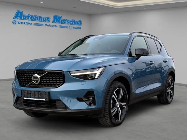 Volvo XC40 B4 Plus Dark Leder Panoramadach Memory Sitze Sound 2025 Benzine