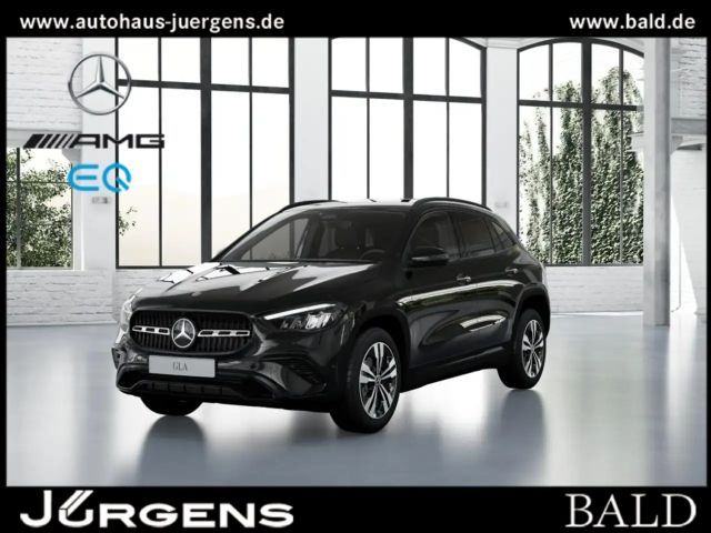 Mercedes-Benz GLA 200 Progressive/LED/360/AHK/Night/Distr/Ambi 2026 Benzine