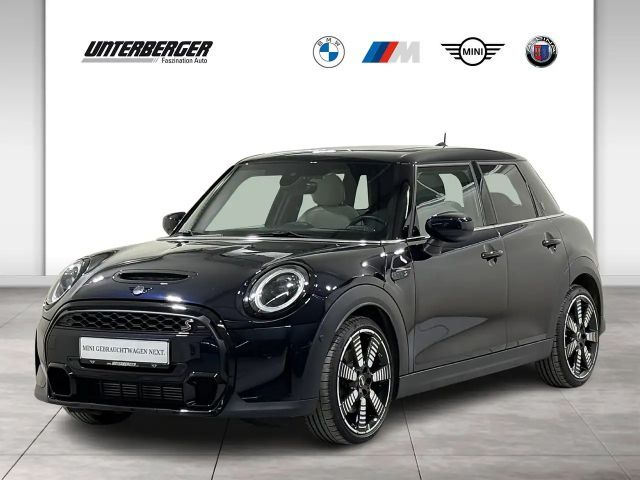 MINI Cooper S 5-Türer Aut Navi RFK HUD HK Pano DA PA 2023 Benzine