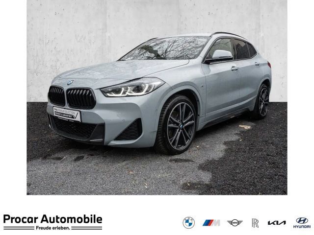 BMW X2 sDrive18i MSPORT+AUTOM+SHZ+HUD 2023 Benzine