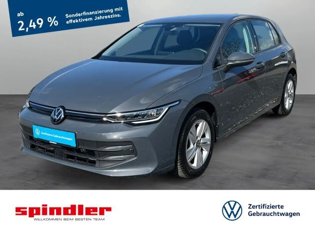 Volkswagen Golf VIII Life 1.5 eTSI DSG / App, LED, ACC, RFK 2024 Benzine