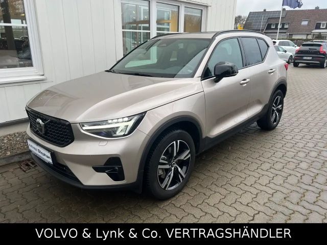 Volvo XC40 B3 Automatik Plus Dark AHK GARANTIE 2023 Benzine