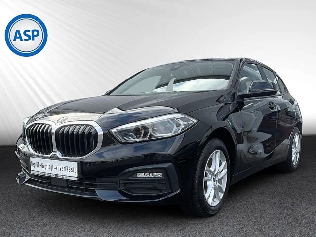 BMW 118 i AUT Advantage LED NAVI LiveCockpit KAMERA 2021 Benzine