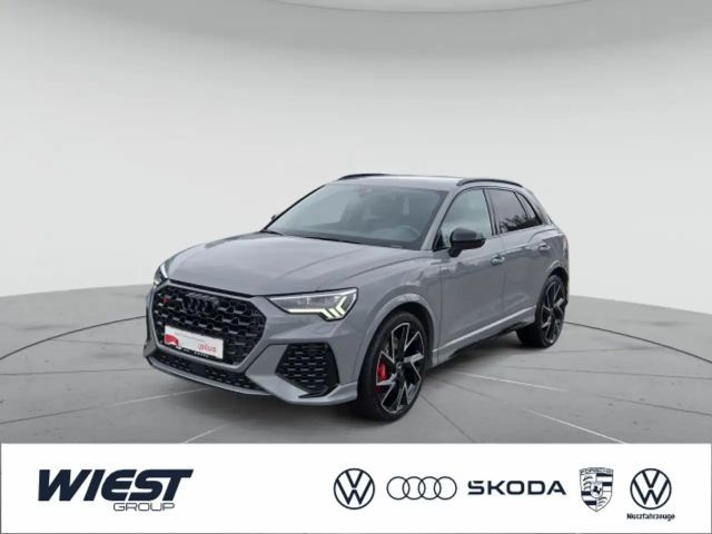 Audi RS Q3 280km/h/21"/RS-SPORTABGASANLAGE. uvm. 2022 Benzine