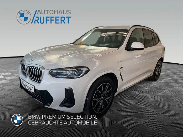 BMW X3 xDrive30e M Sportpaket Head-Up DAB WLAN Shz 2022 Hybride / Benzine