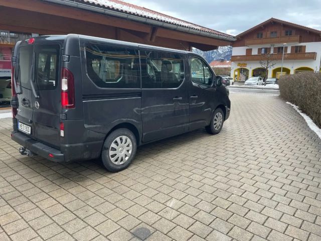 Nissan NV300