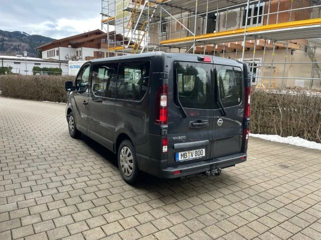 Nissan NV300