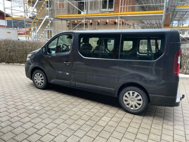 Nissan NV300