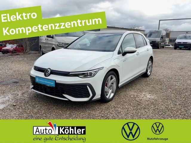 Volkswagen Golf GTE Matrix/Pano/CarPlay/360/ACC/HUD/Kamera 2025 Hybride / Benzine