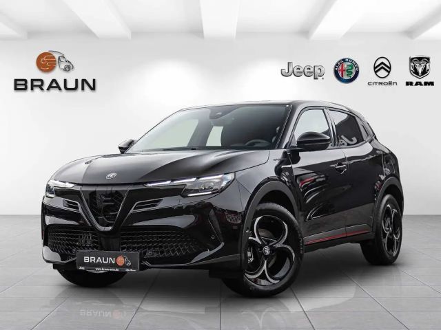 Alfa Romeo Junior Ibrida Speciale 2025 Benzine