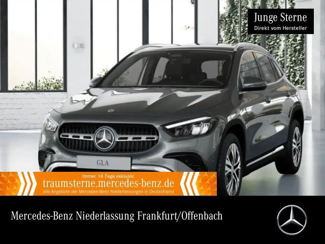 Mercedes-Benz GLA 180 2024 Benzine