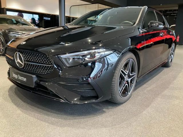 Mercedes-Benz A 200 AMG AHK DISTRO MULTI NIGHT SOUND SYSTEM 2024 Benzine