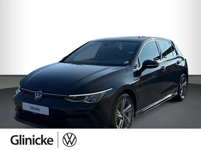 Volkswagen Golf VIII R-Line 1.5 eTSI DSG, LED, DAB 2024 Benzine