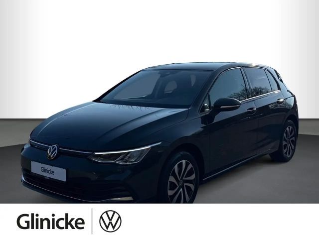 Volkswagen Golf VIII Active 1.0 TSI AHK, SHZ, NAVI 2021 Benzine