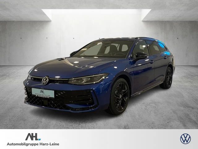 Volkswagen Passat R-Line 1.5 eHybrid *AHK*NAVI*BLACK*BUSINESS*IQ.DRI 2025 Hybride / Benzine