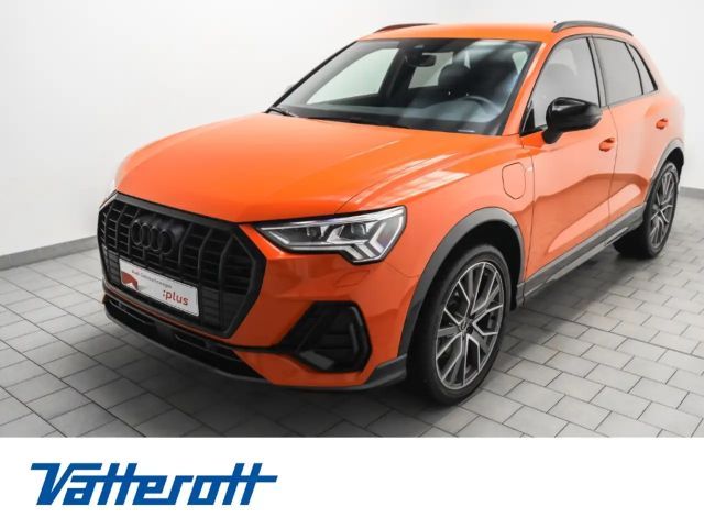 Audi Q3 45 TFSI e S line AHK Navi Kamera 2021 Hybride / Benzine