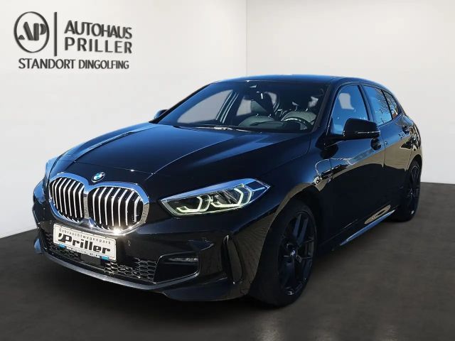 BMW 120 i M Sport/NAVI/AHK/LED/RTTI/HUD/LiveCockpit 2021 Benzine