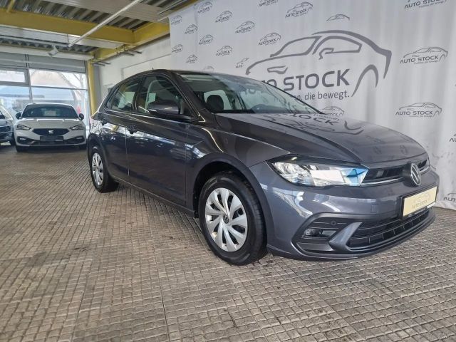 Volkswagen Polo 1.0 TSI DSG Life PDC Navi Sitzh App Connect 2023 Benzine