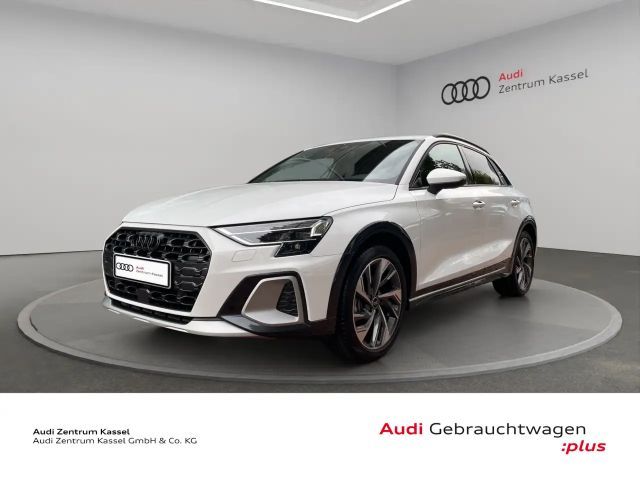Audi A3 allstreet 35 TFSI LED AHK CarPlay ACC 18" 2025 Benzine