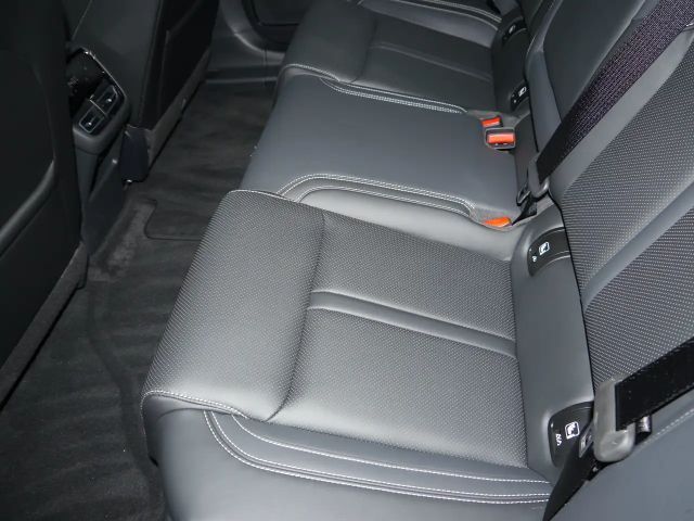 Mazda 6e
