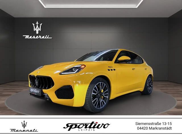 Maserati Grecale Modena *Giallo Folierung* 2023 Benzine