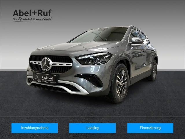 Mercedes-Benz GLA 200 MBUX+LED+PARKTRONIC+Kamera+SHz+AHK 2025 Benzine
