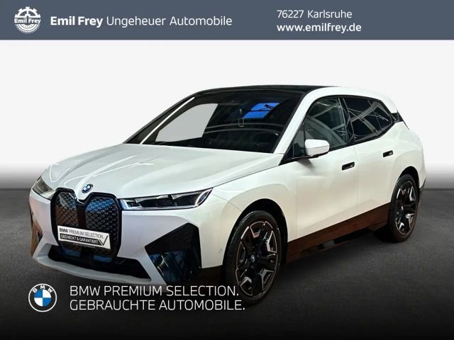 BMW iX xDrive40, AHK, Panoramadach, Laserlicht 2023 Elektrisch