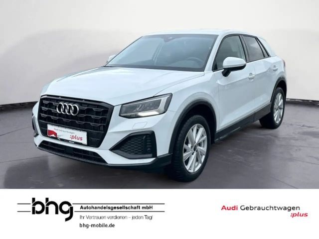 Audi Q2 30 TFSI Komfortpaket LED Kamera APSplus DAB+ 2023 Benzine