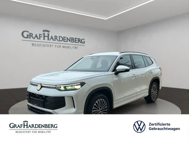Volkswagen Tayron Life 1.5 eTSI DSG 7Sitze AHK AreaView 2025 Benzine