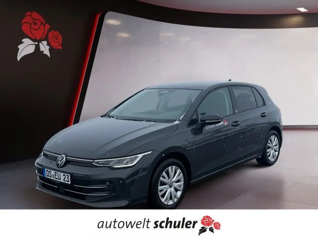 Volkswagen Golf 1,5 TSI Energy AHK Navi 2025 Benzine