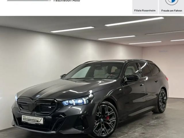 BMW i5 M60 xDrive Touring M Sportpaket Pro B&W Pano. AHK 2025 Elektrisch