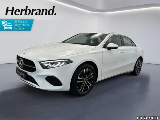 Mercedes-Benz A 250 Progressive Limousine Lenkradheizung Cam 2024 Hybride / Benzine