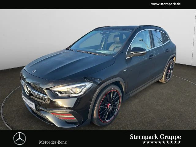 Mercedes-Benz GLA 200 GLA 200 AMG Line EDITION 1*RFK*LED*AMBIENTE*uvm* 2021 Benzine