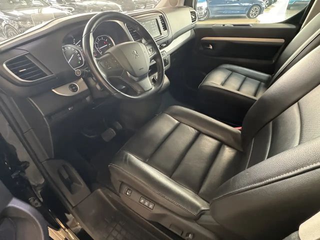 Peugeot Traveller