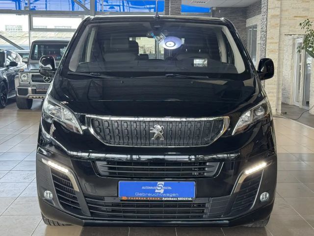 Peugeot Traveller